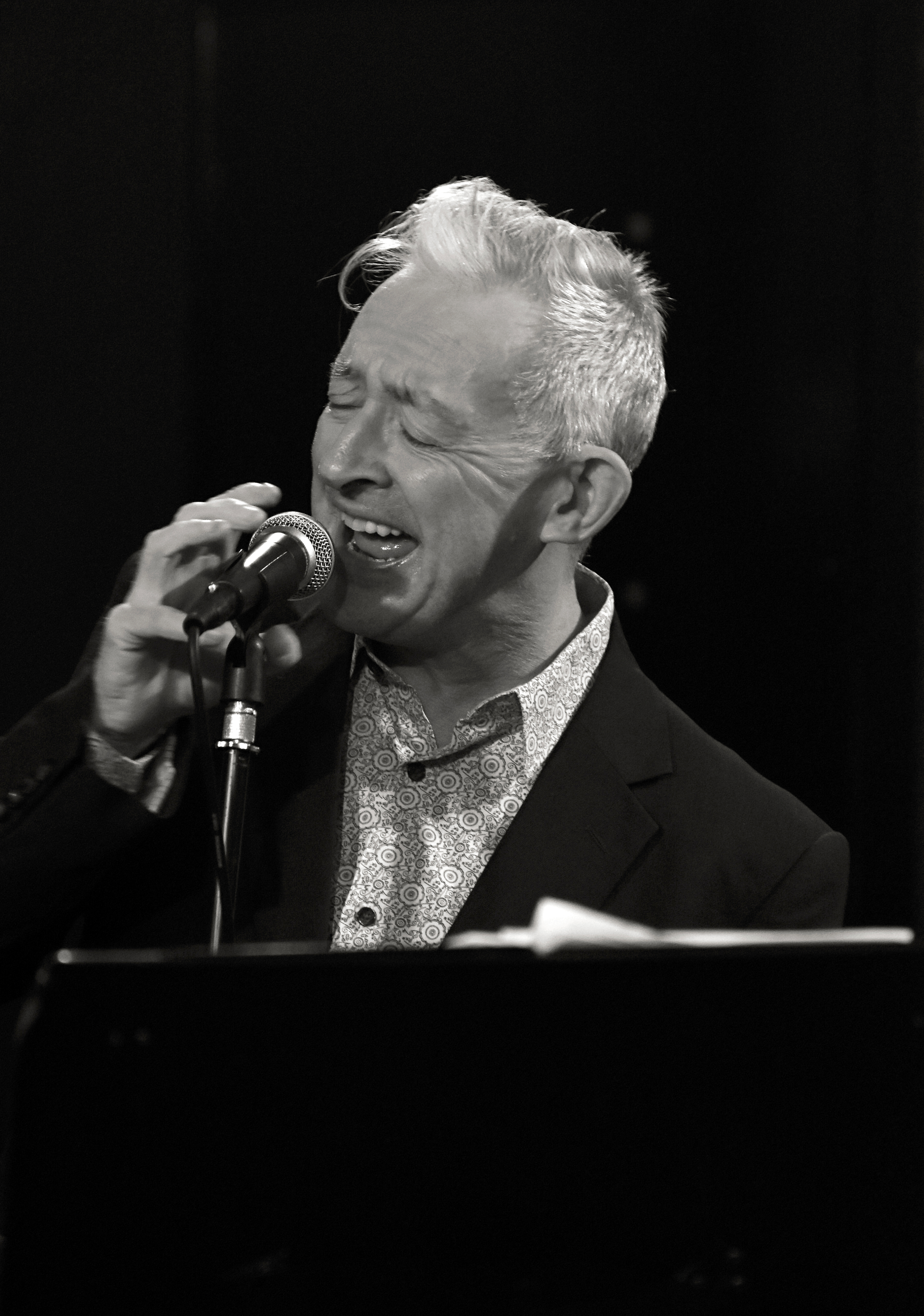 Gerry, Lead vocals